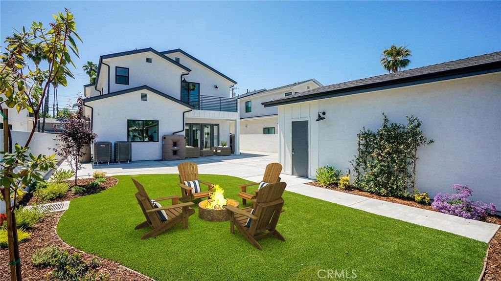 Photo of 6250 Lindley Avenue, Encino, CA 91316 (MLS # BB25181762)