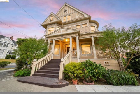 Photo of 1746 10Th Ave AVE, Oakland, CA 94606 (MLS # 41151875)