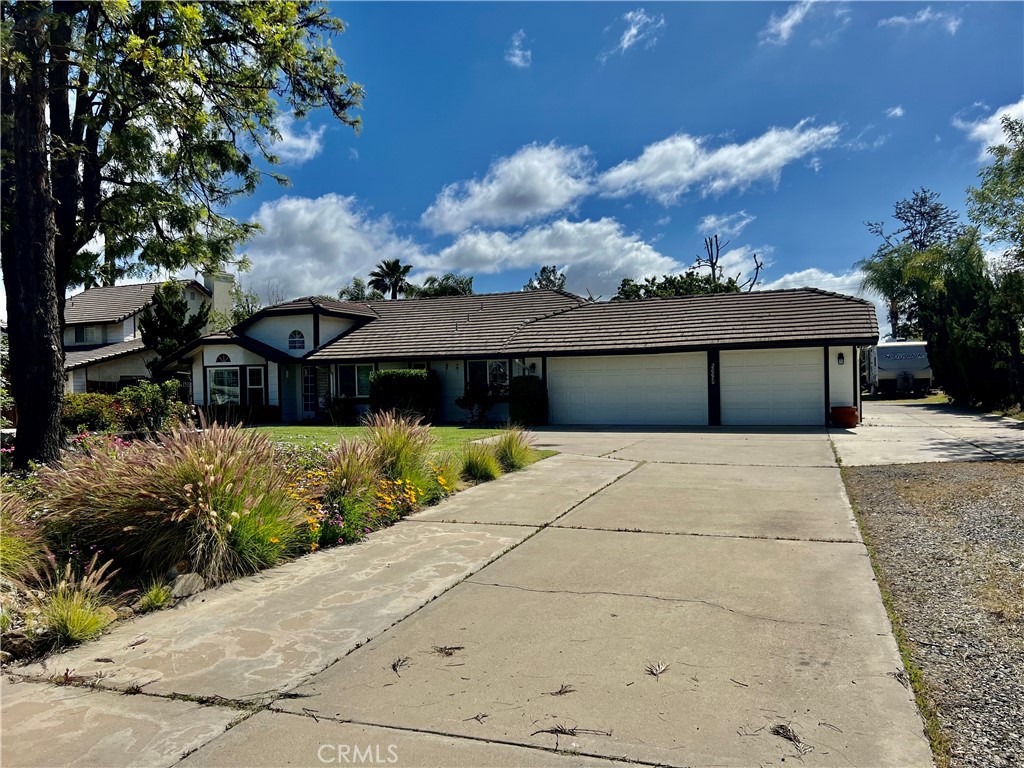 28870 Broken Arrow Cir