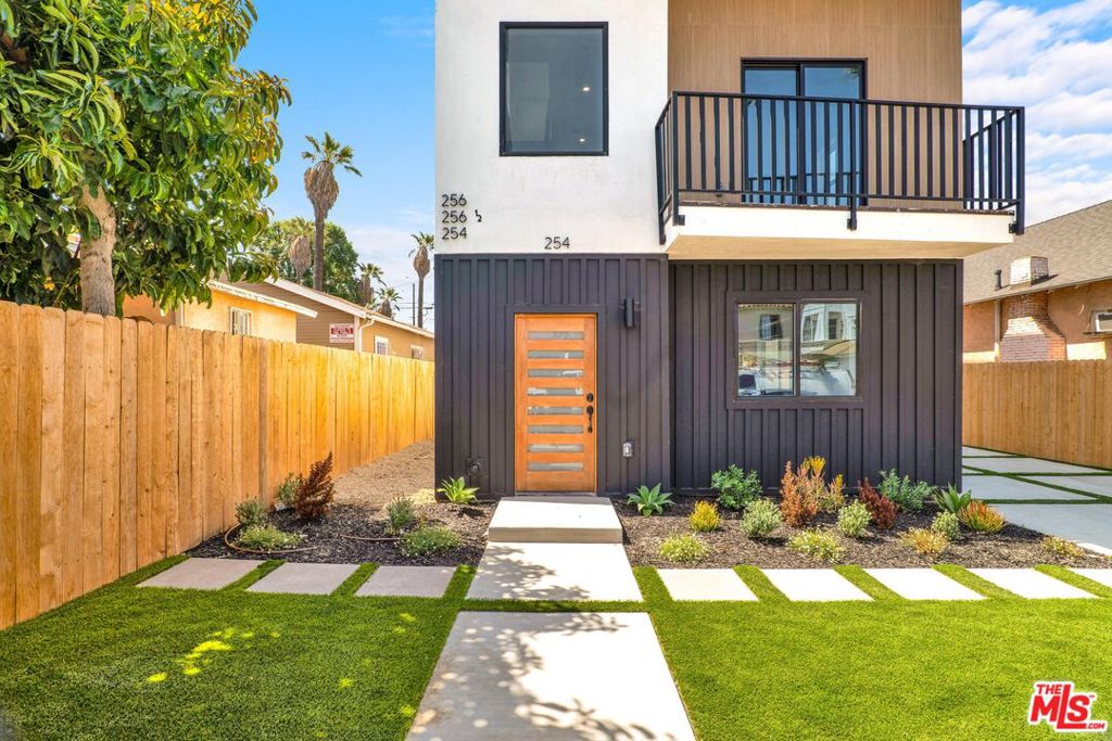 1254 W 36th Street