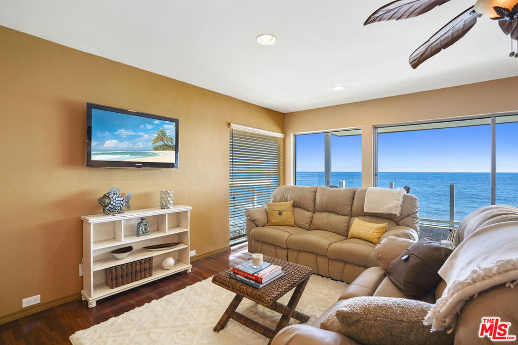 25200 Malibu Road 1