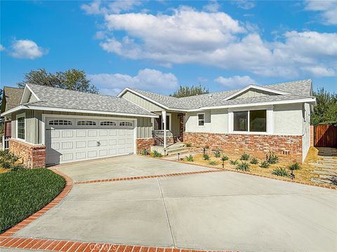 Photo of 23275 Hamlin, West Hills, CA 91307 (MLS # SR25265789)