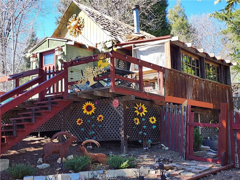 Photo of 372 Cedarbrook Drive, Twin Peaks, CA 92391 (MLS # IG26056379)