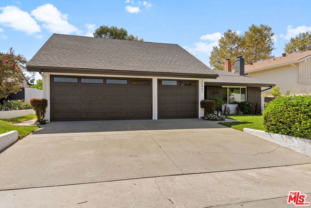 25401 Champlain Road, Laguna Hills CA 92653 - Photo 1