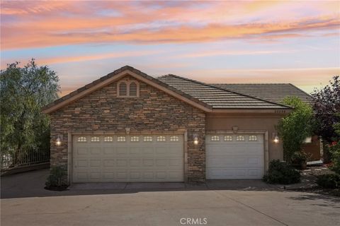 28846 Yosemite Place Canyon Lake CA 92587