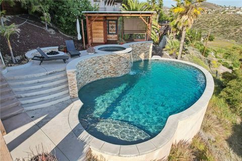 28846 Yosemite Place Canyon Lake CA 92587