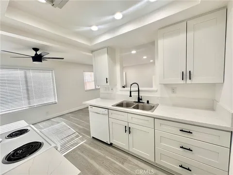 674 Bridgeport, Fullerton, CA 92833 - MLS#: PW26014875