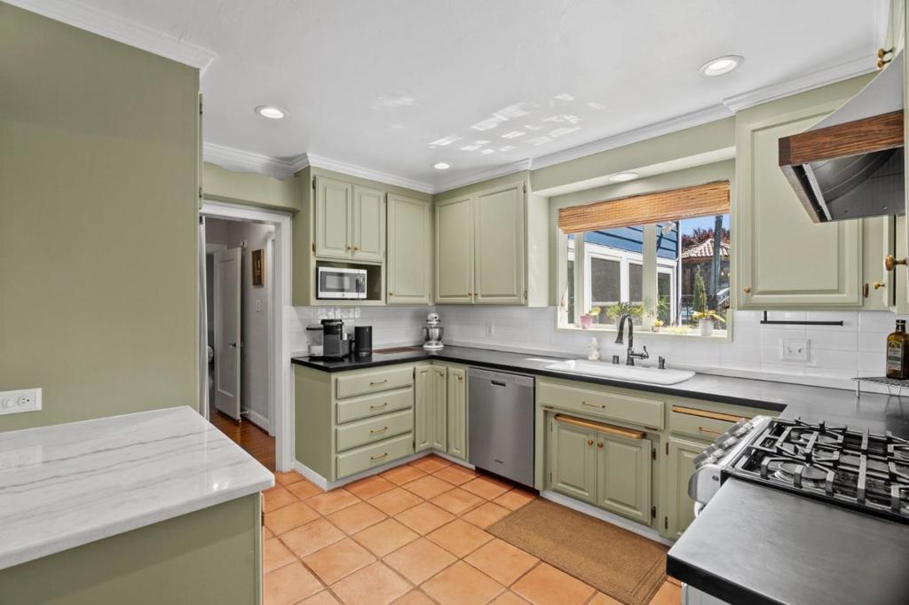 327 Crest Drive