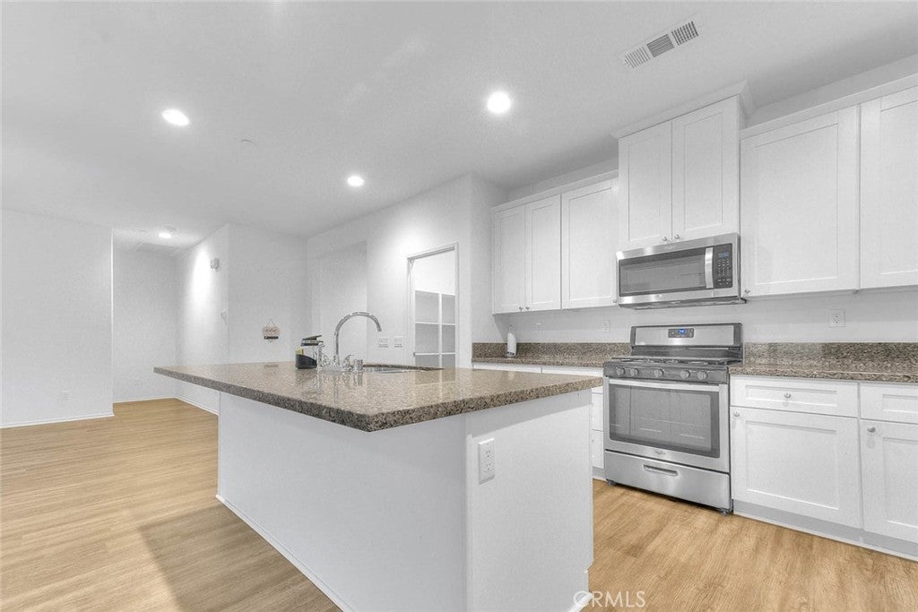 996 Forster Court
