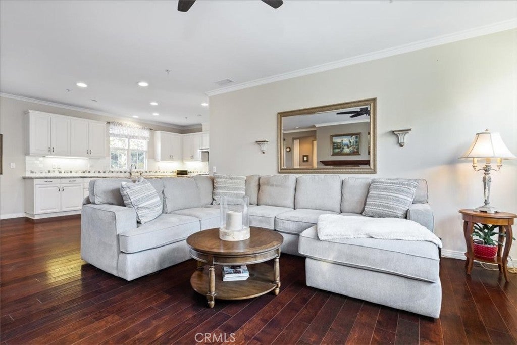 1090 Muscat Court