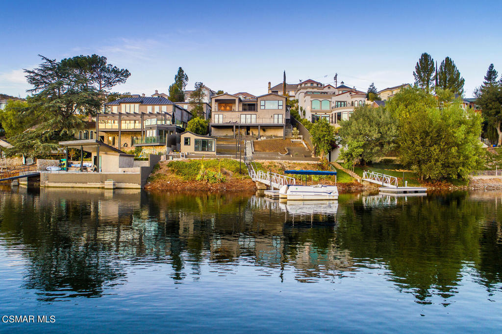 844 Lake Sherwood Drive