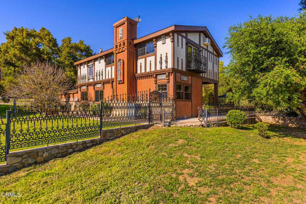 10484 Creek Road