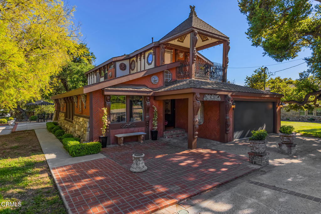 10484 Creek Road