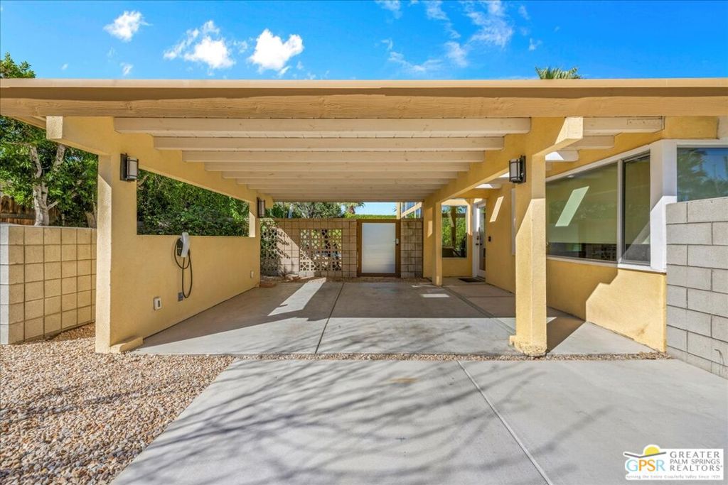 Tahquitz River Estates - Residential