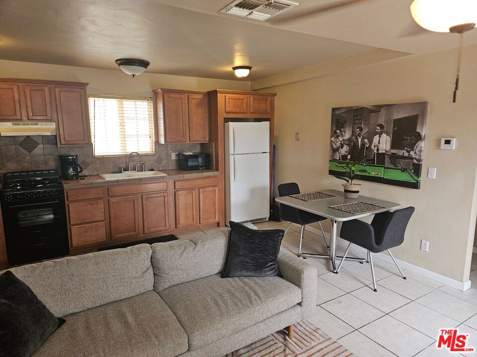 Warm Sands - Residential Lease