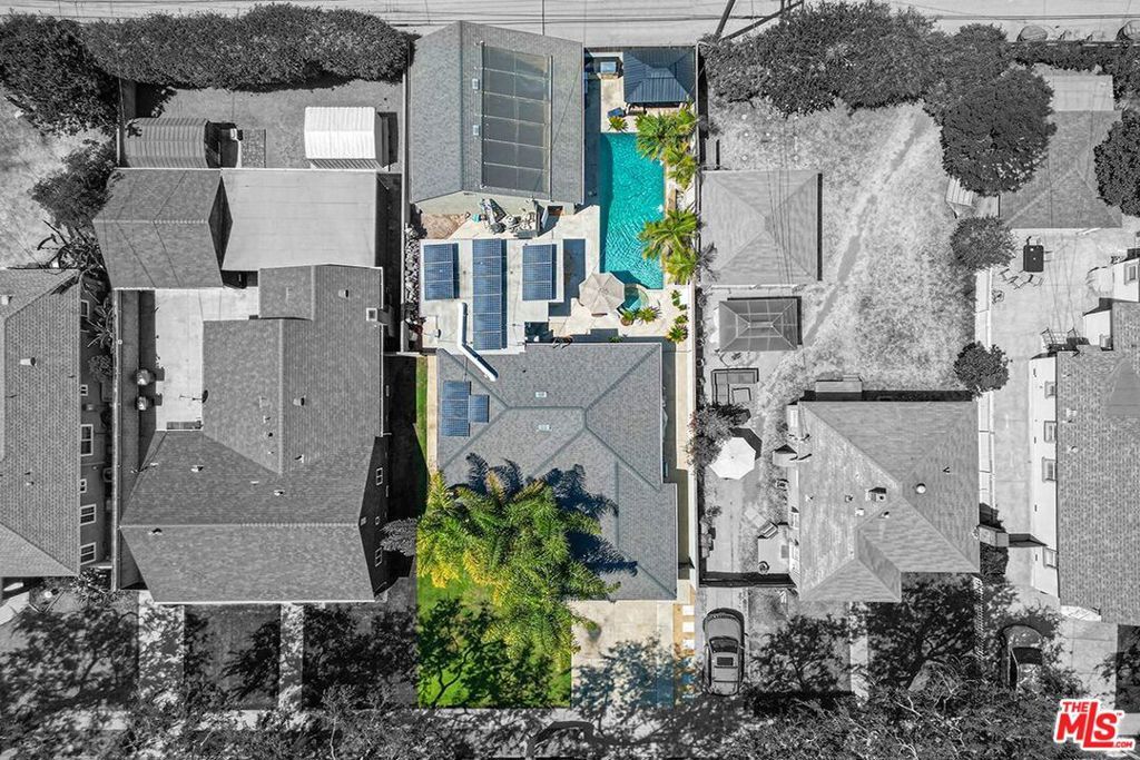 Photo of 3959 Globe Avenue, Culver City, CA 90230 (MLS # 25566191)