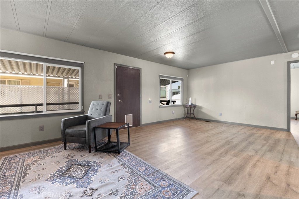 701 E Lassen Avenue 39