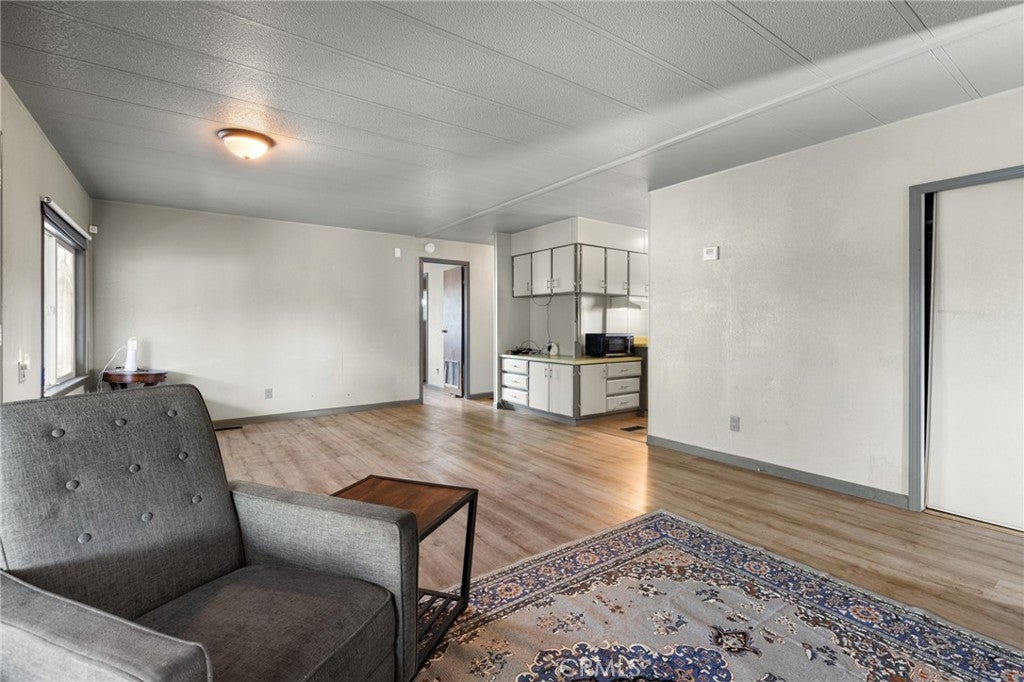 701 E Lassen Avenue 39