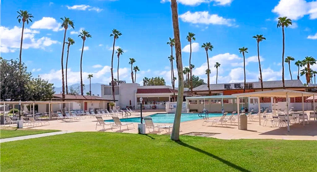 Tri Palm Estates - Manufactured In Park