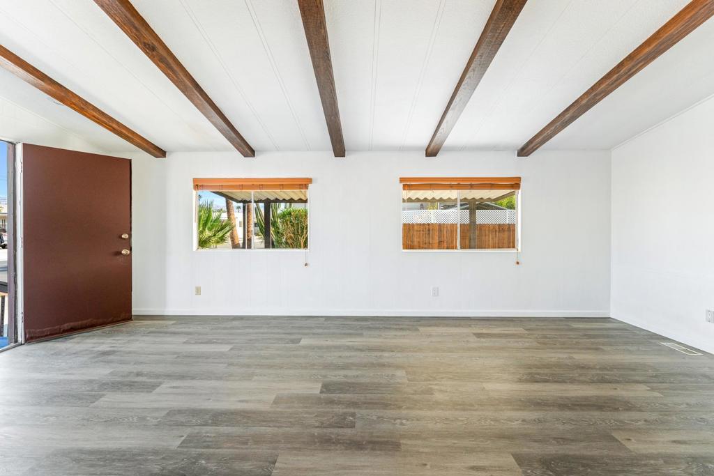 Tri Palm Estates - Manufactured In Park