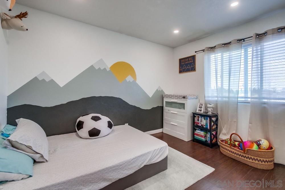 Mira Mesa - Residential