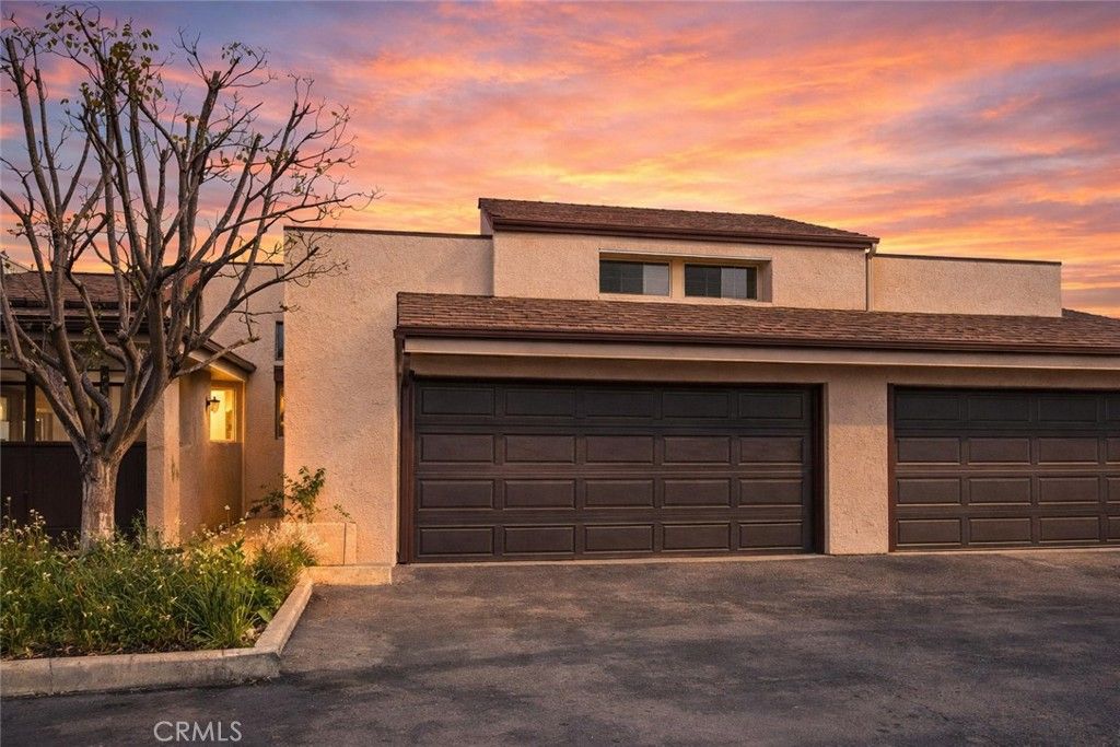 Photo of 1669 S Heritage Cir #C, Anaheim, CA 92804 (MLS # OC26050806)