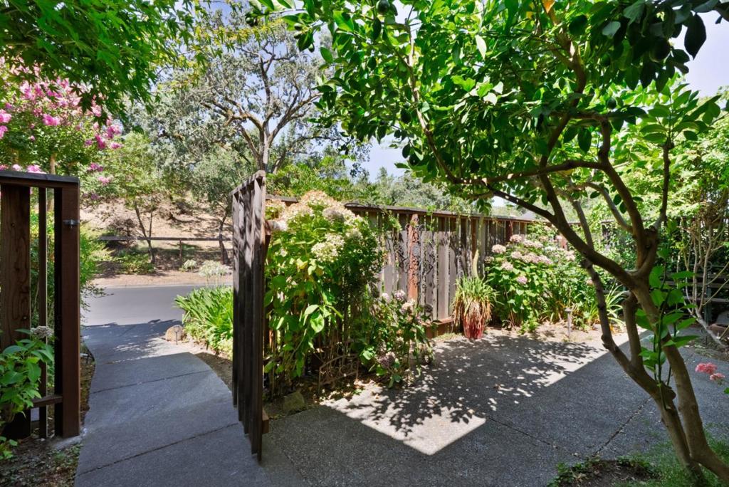 2596 Hidden Valley Lane