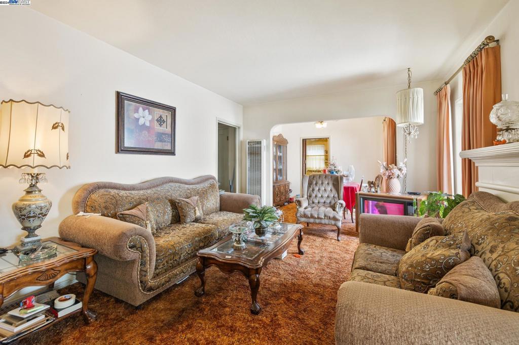 ARROYO PARK - Residential