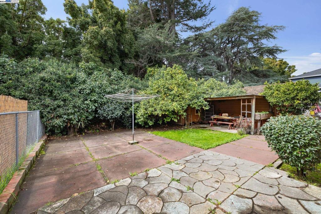 ARROYO PARK - Residential