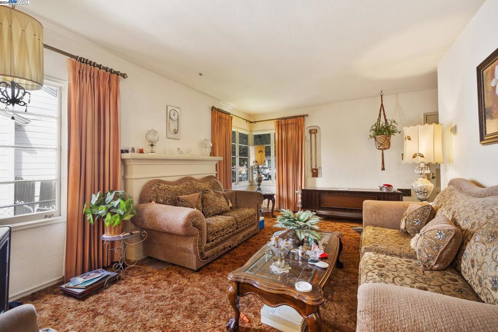 ARROYO PARK - Residential