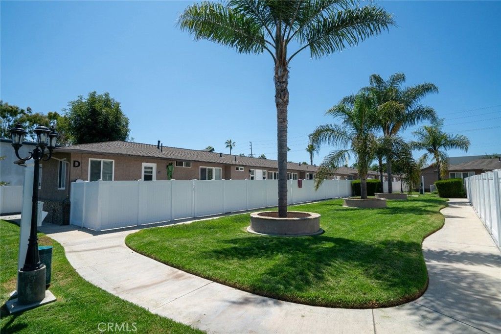 Photo of 19131 Delaware Street, Huntington Beach, CA 92648 (MLS # OC26057034)