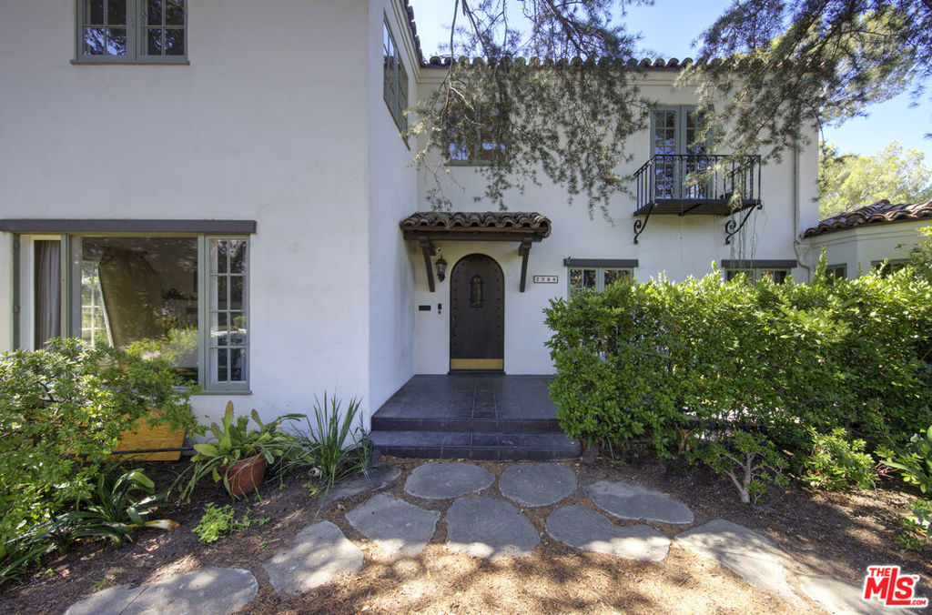Properties 3 2084 Meadowbrook Road