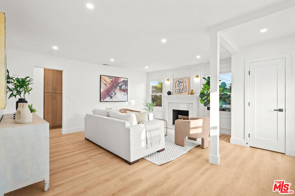 Properties 2 12315 Norlain Avenue