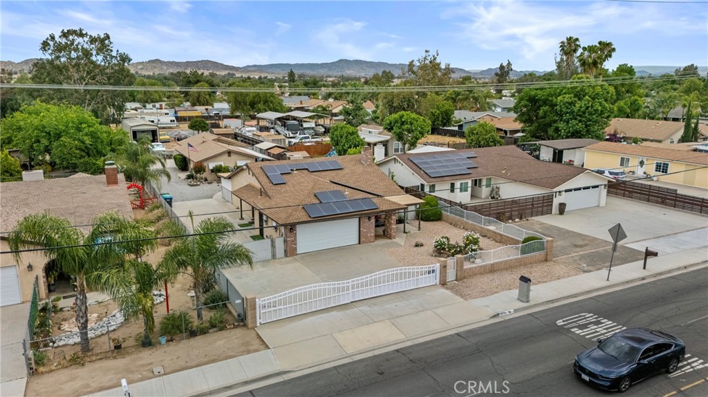 2761 Redlands
