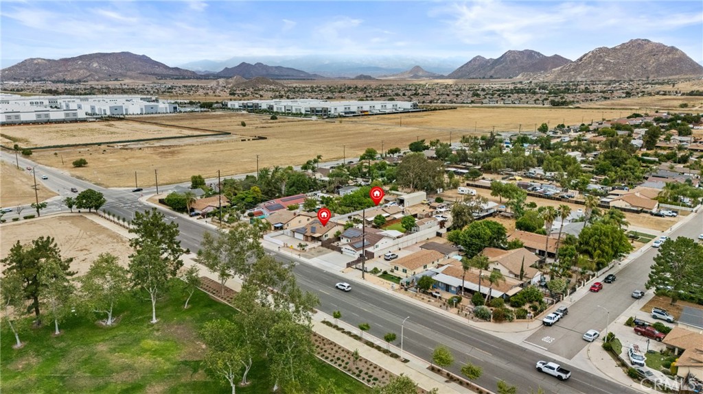 2761 Redlands