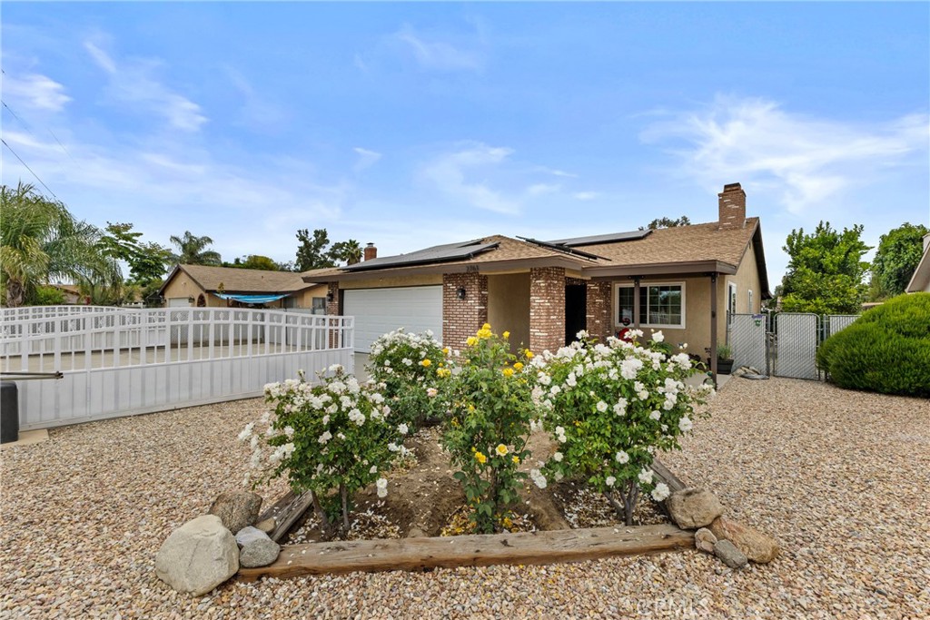 2761 Redlands