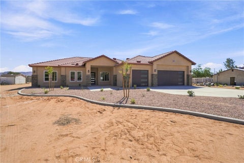 Photo of 16055 Winnebago, Apple Valley, CA 92307 (MLS # CV26193581)
