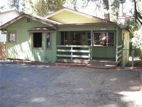Photo of 22920 Fir LN, Crestline, CA 92325 (MLS # IG26185197)