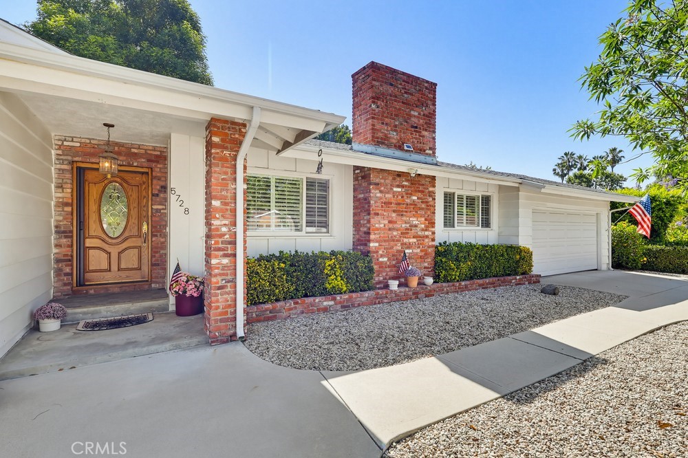 5728 Larryan