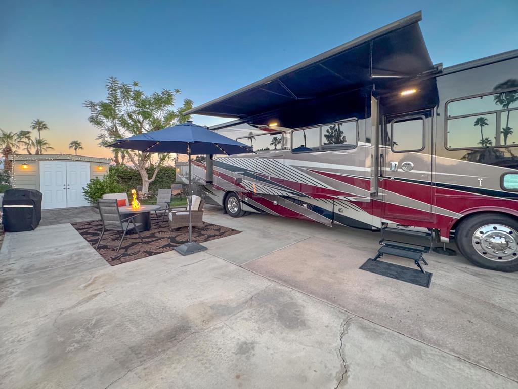 Desert Shadows Rv Re - Manufactured In Park