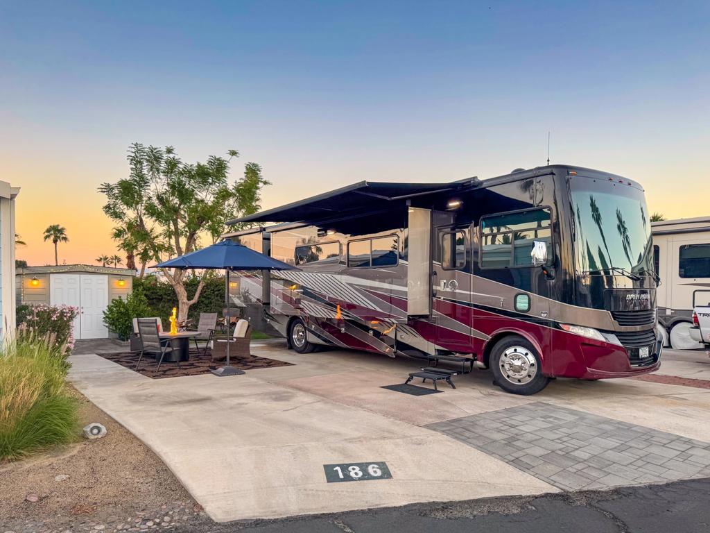 Desert Shadows Rv Re - Manufactured In Park