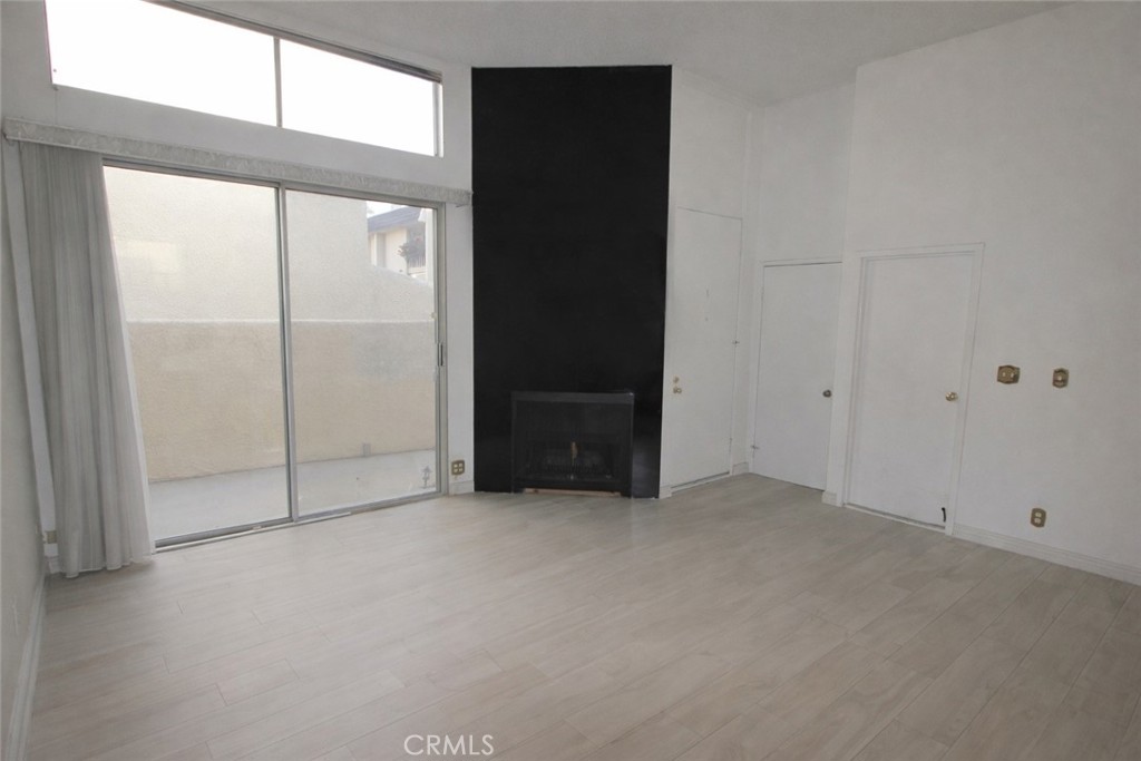 9950 Topanga Canyon Boulevard 50