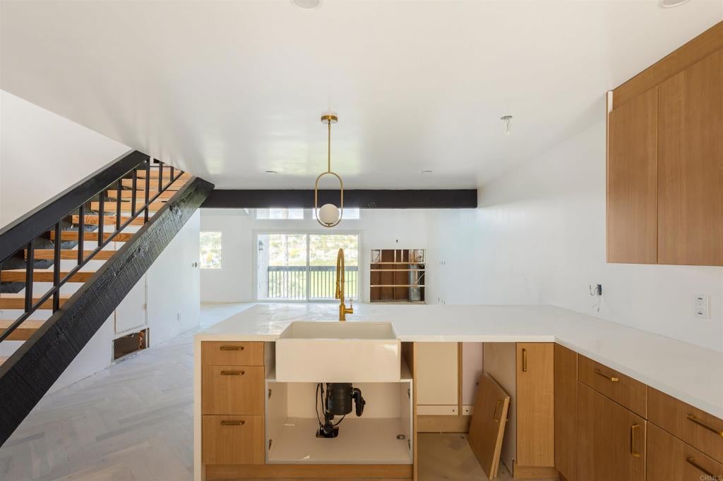 2510 Navarra Drive 524