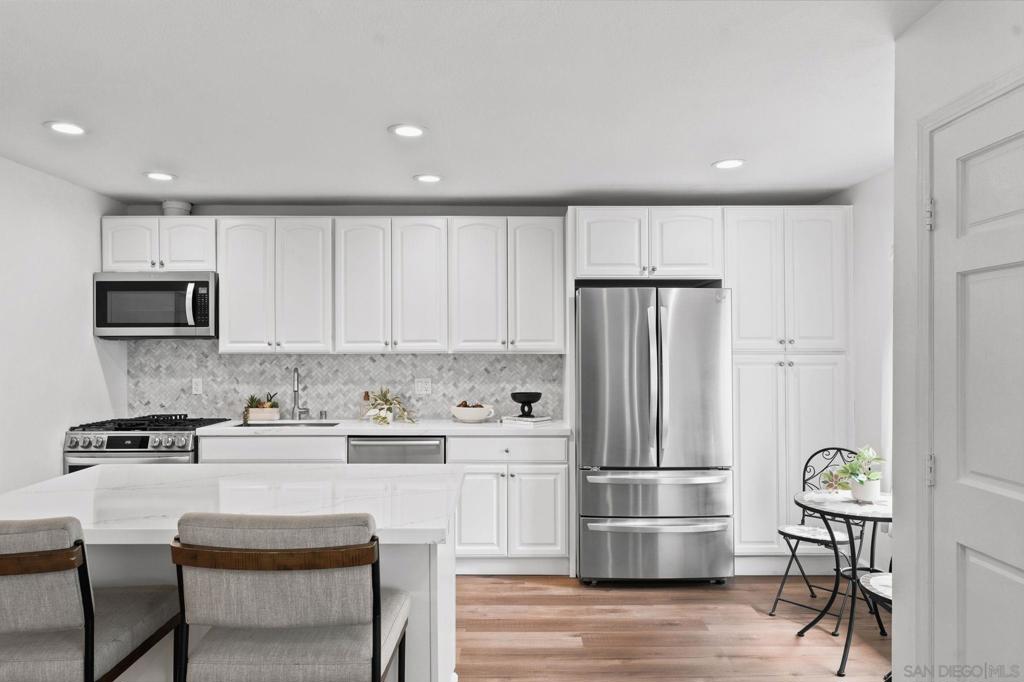 13754 Mango Dr 103