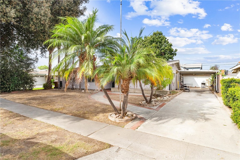 1507 Lovering Avenue