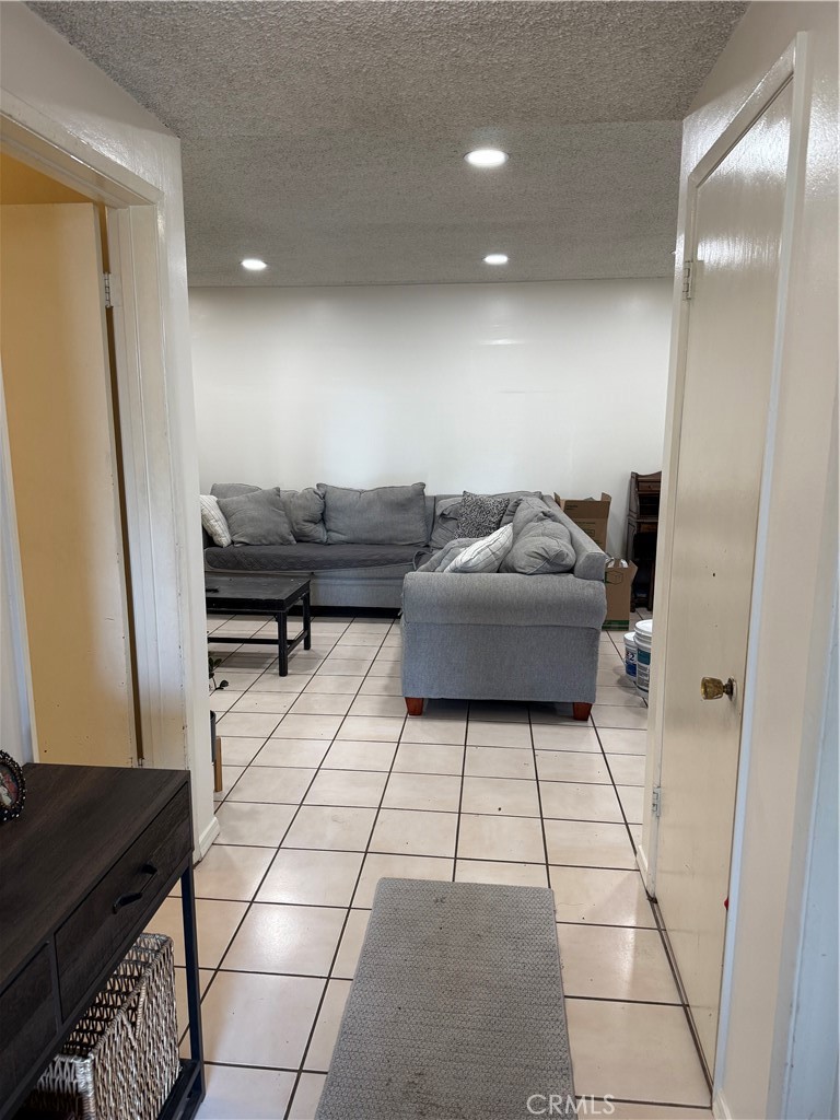 1507 Lovering Avenue