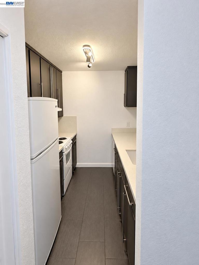 Properties 4 29621 Red Oak Ct 3
