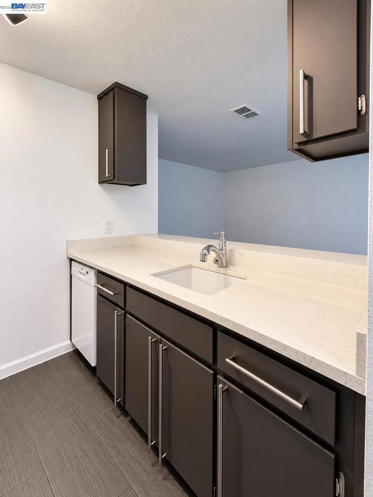 Properties 3 29621 Red Oak Ct 3