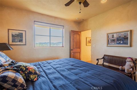 Tiny photo for 8730 Bluff Court, Bradley, CA 93426 (MLS # NS26070345)