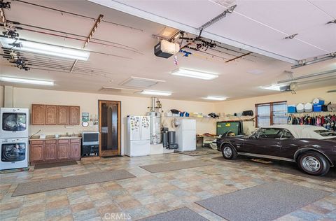 Tiny photo for 8730 Bluff Court, Bradley, CA 93426 (MLS # NS26070345)